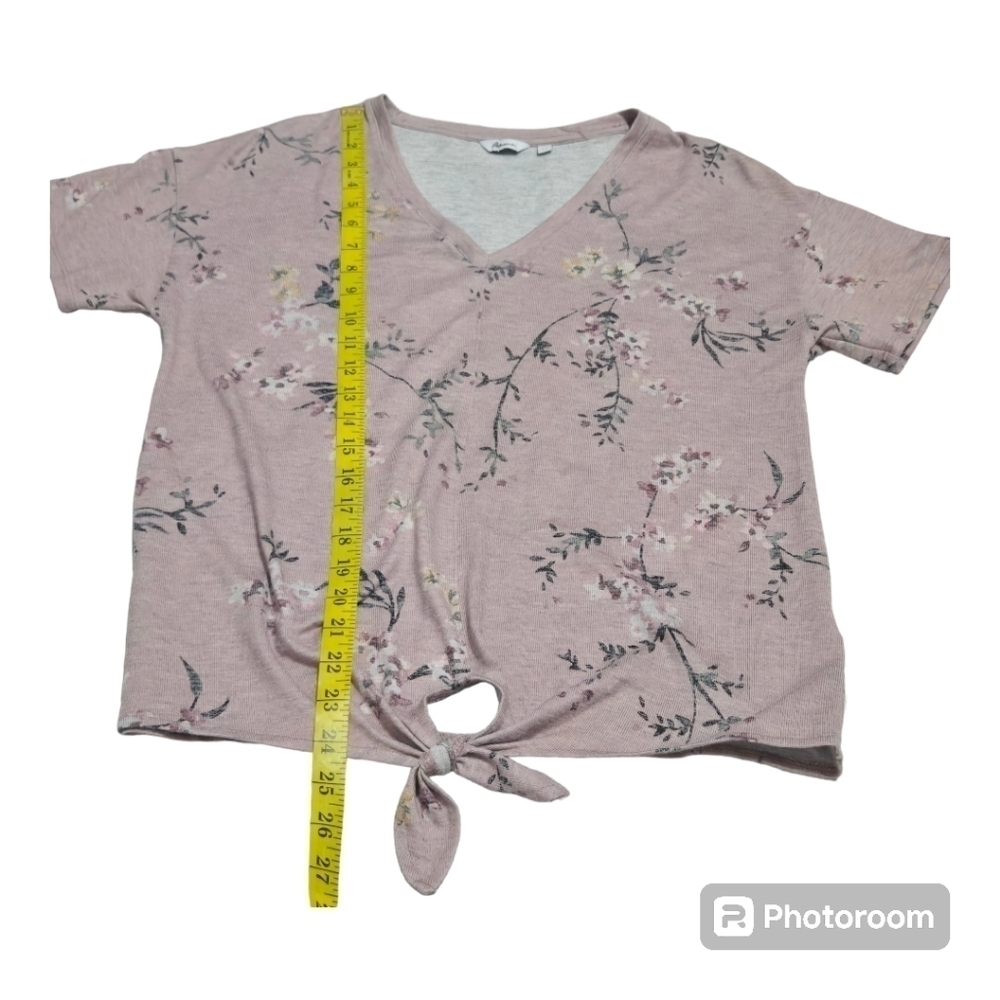 Reitmans Tie-Front Floral Top - Picture 3 of 6